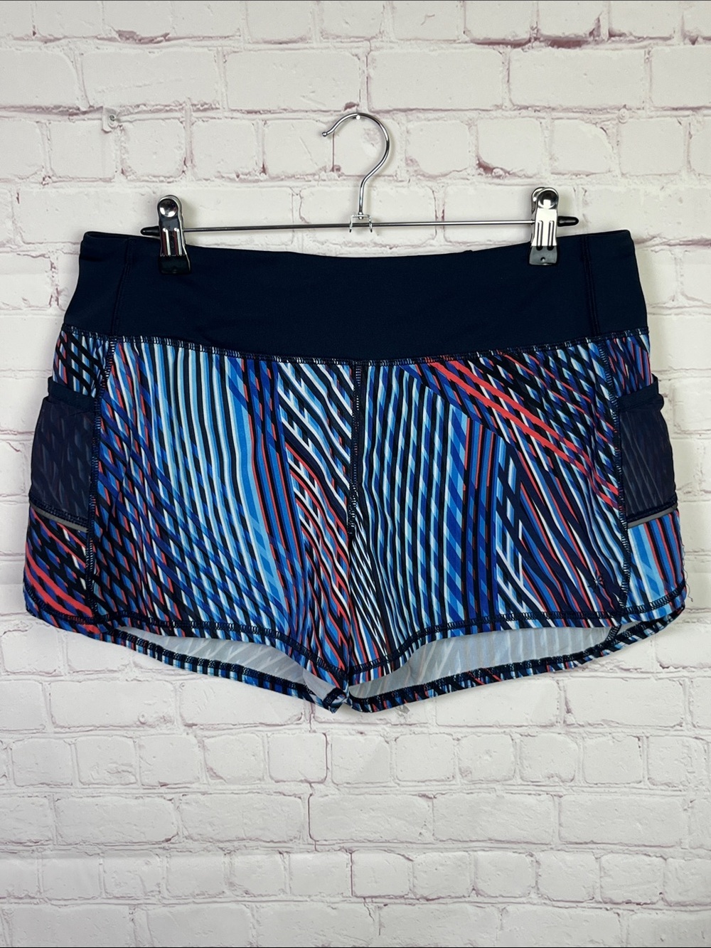 Athleta Ready Set Go Shorts in Multi Stripe Print Size Medium
